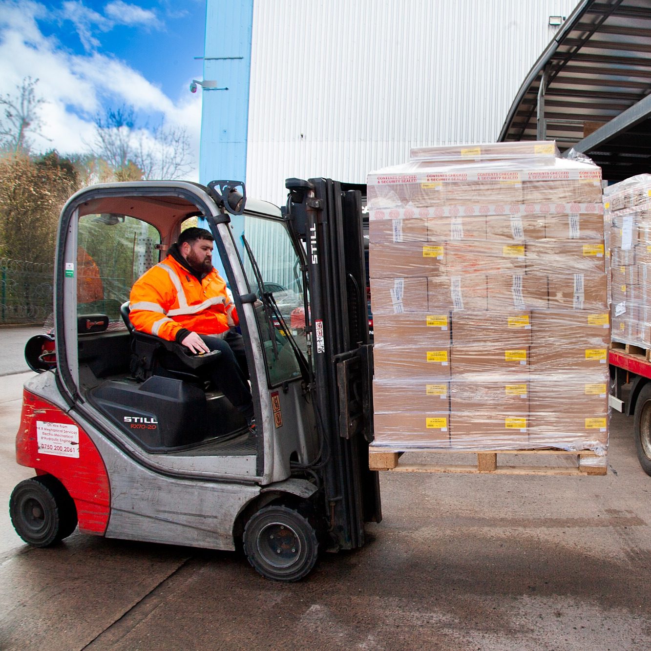 Simmonds transport Ltd, Driven by service.